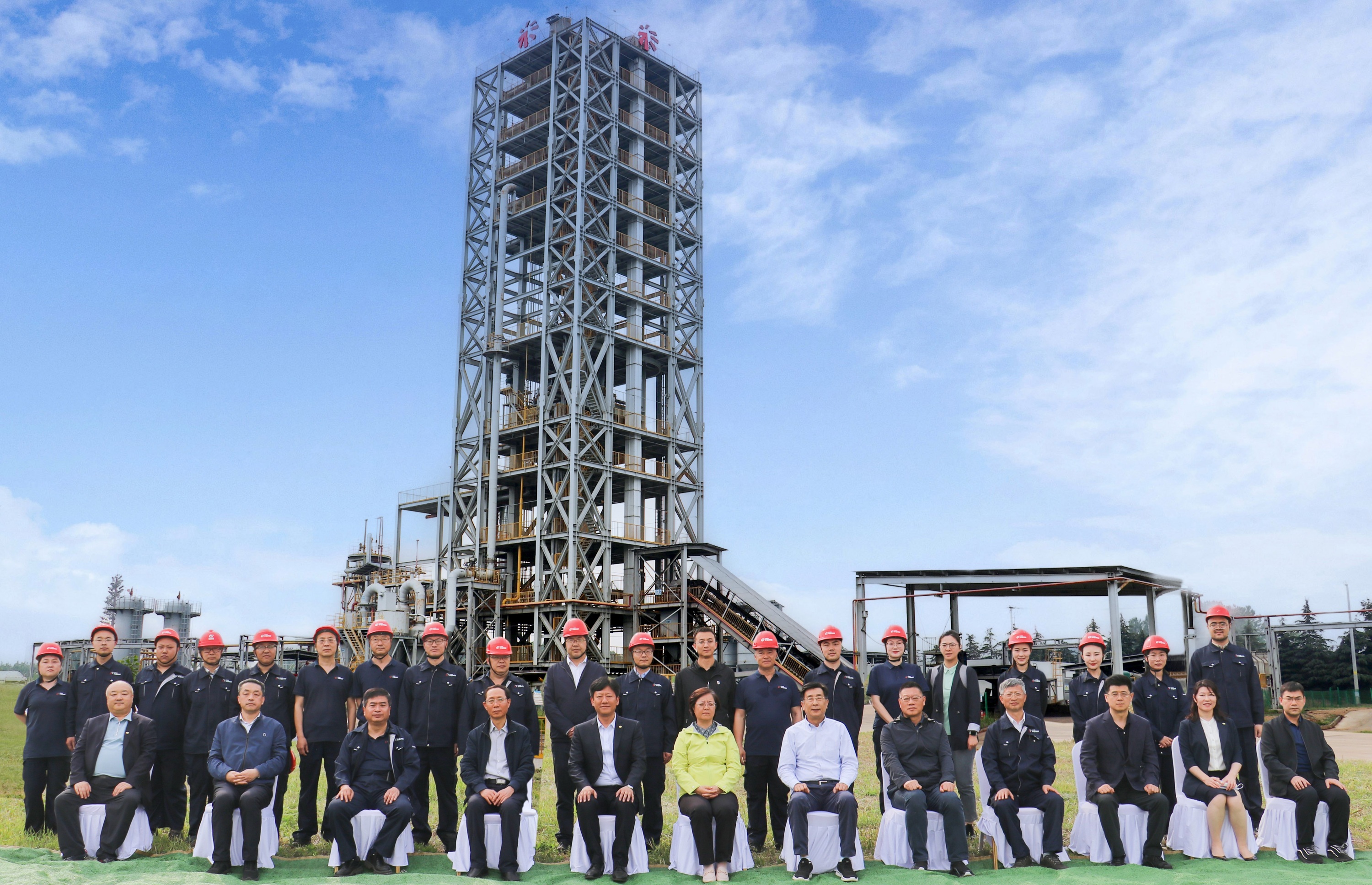 包头市委常委、包钢（集团）公司党委书记、董事长孟繁英一行到中国钢研纯氢ballbet贝博技术开发中试基地调研